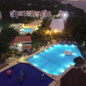 https://costa-azul-suites-905.santamartahotels.net